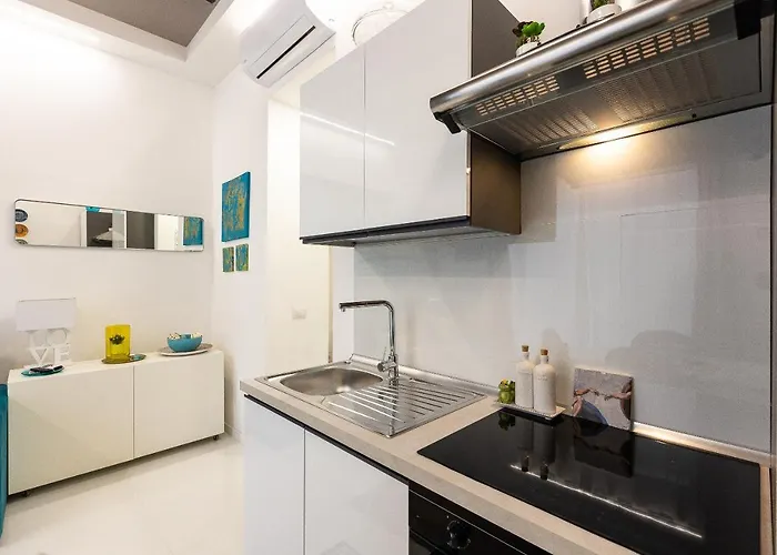 Colosseum Nest By First Apartment